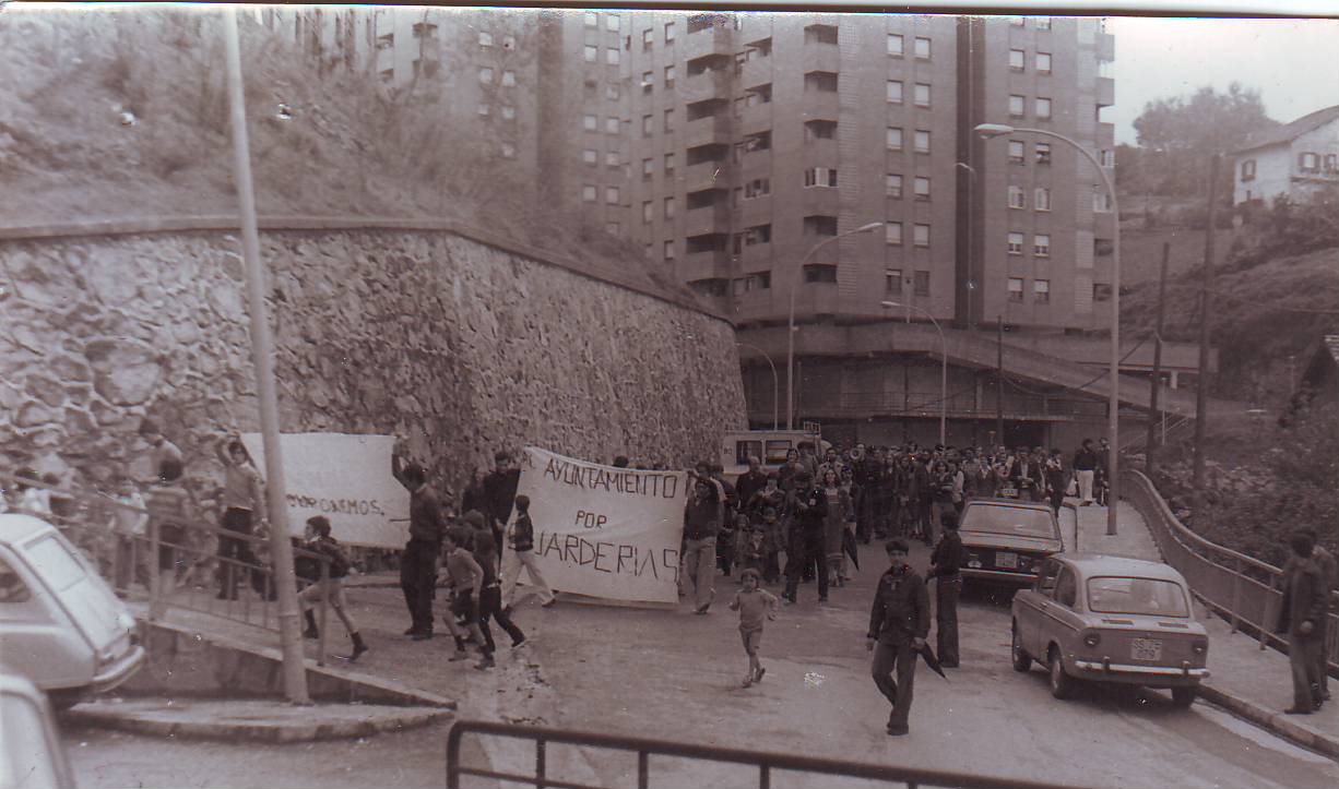 Larratxo_1977_04.jpeg
